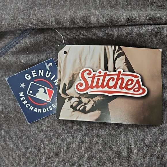 NWT Stitches Atlanta Braves MLB Men's X-Large V-Neck Hooded Grey Sweatshirt NEW - Picture 2 of 16